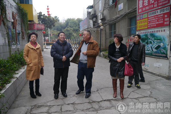 校党委副书记严肃实地查看河滨校区
